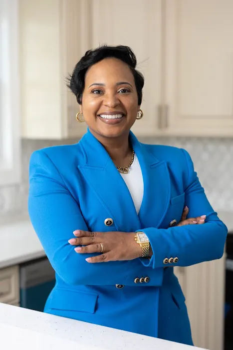 Peoples Realty & Associates- Chrystina Peoples Picture 2