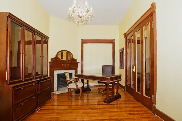 Perry Associates NYC Inc. Picture 2