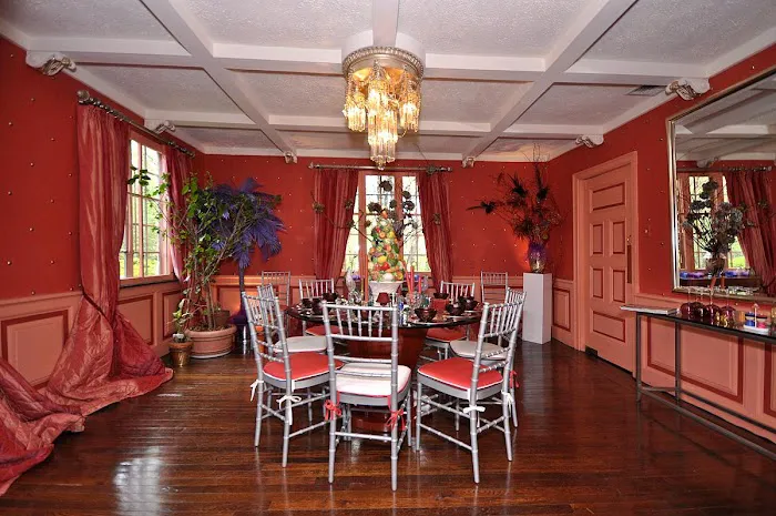Xzeller Realty, Manuel Vargas Broker & Owner Picture 3