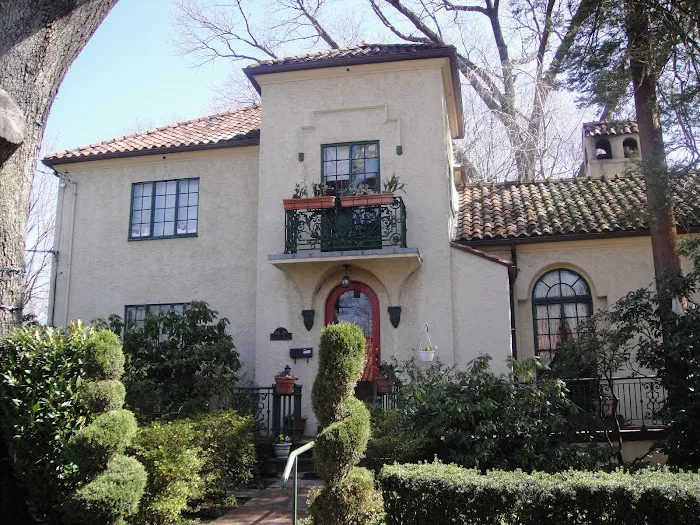 Xzeller Realty, Manuel Vargas Broker & Owner Picture 8