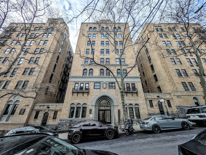 Noonan Towers Picture 5