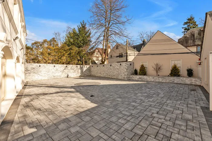 Lena Matatov- Lic. Real Estate Associate Broker of EXIT Realty First Choice Picture 6