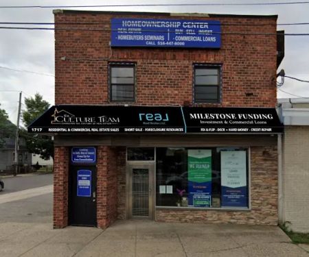 REAL BROKER ELMONT - THE CULTURE TEAM