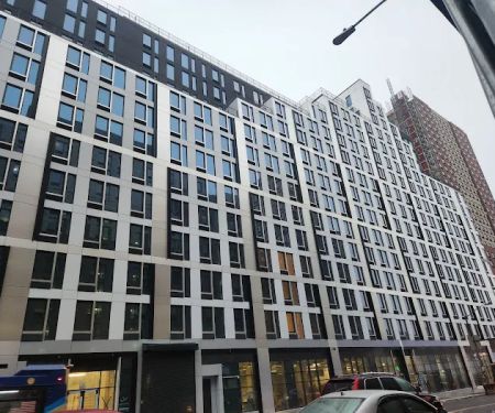 3880 Broadway