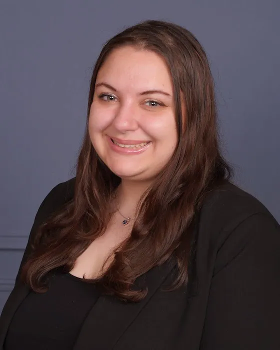 Laura Eivazi Real Estate Picture 1