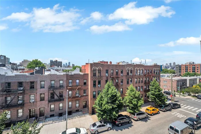 JM New York Realty, LLC Picture 4
