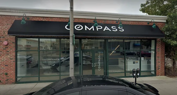 Compass | Rockville Centre Picture 1