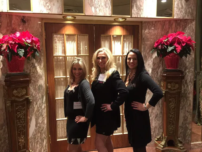 Linda D. Rappaport - Akam Sales at North Shore Towers Picture 7