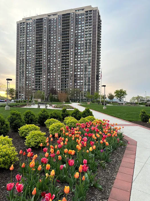 Linda D. Rappaport - Akam Sales at North Shore Towers Picture 8