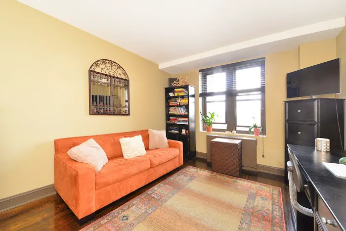 Evantz Saint-Gerard: Licensed Real Estate Salesperson Picture 2