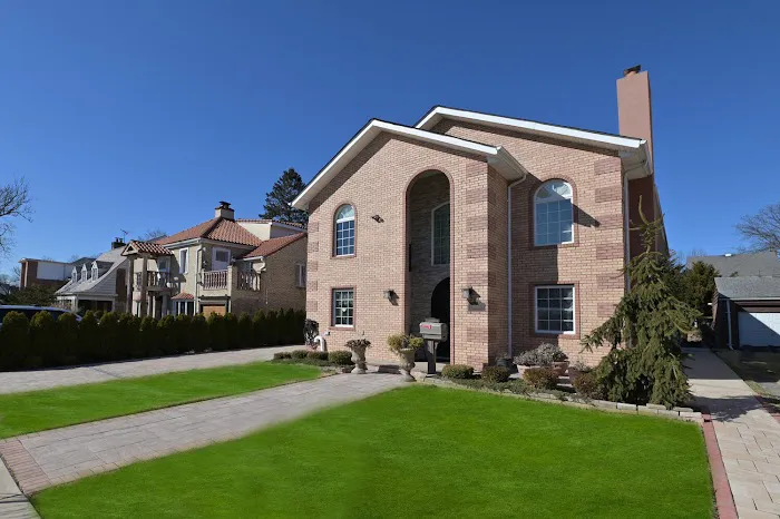 Safraz Baksh - Real Estate Broker, Queens NY Picture 7