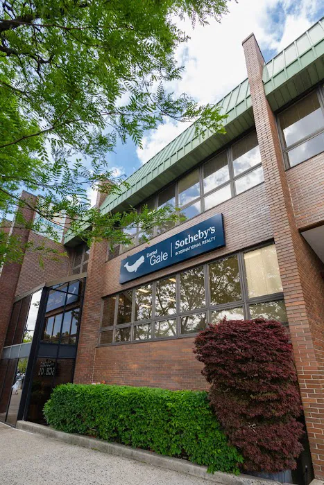 Daniel Gale Sotheby’s International Realty - Queens Office Picture 2