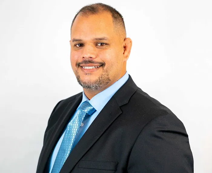Gustavo Larrea Real Estate Picture 3