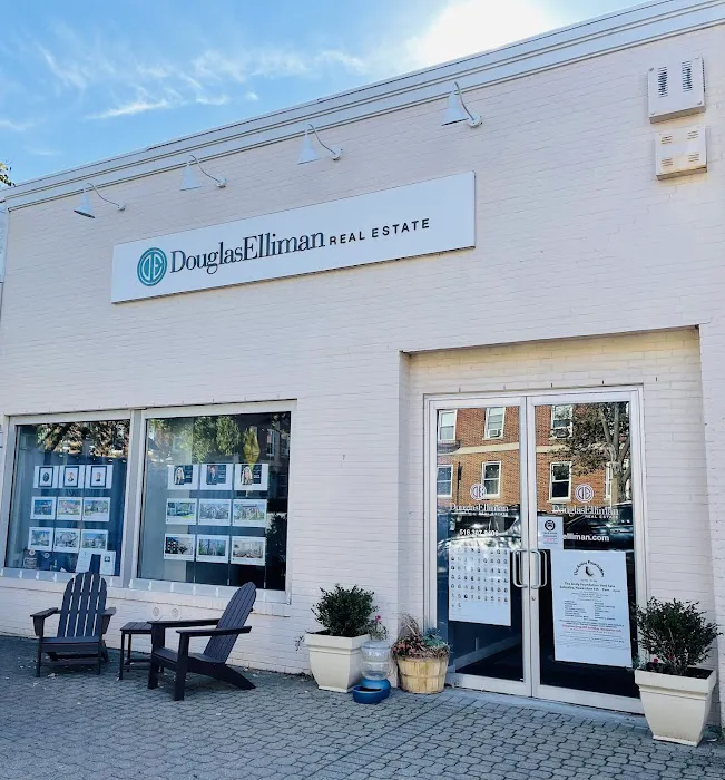 Erin Fleischmann Real Estate Picture 2