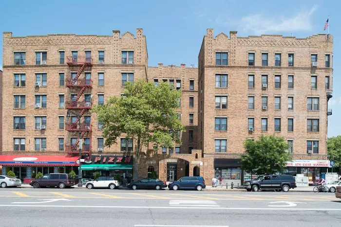 KATZ REALTY GROUP OF NY Picture 3