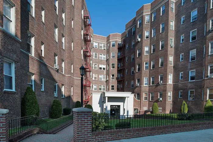 KATZ REALTY GROUP OF NY Picture 6