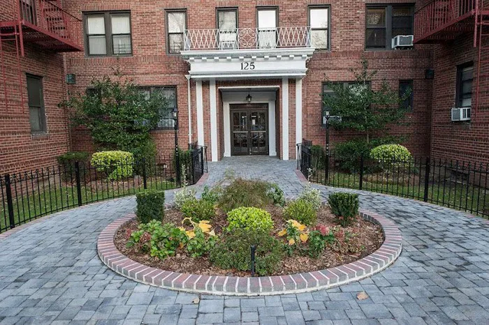 KATZ REALTY GROUP OF NY Picture 8