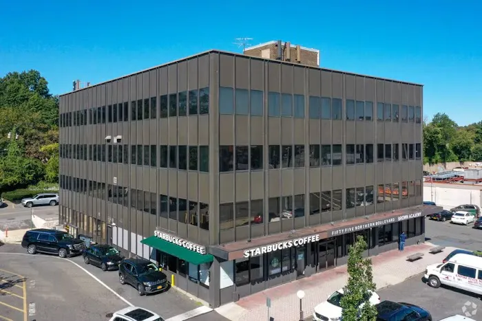 SKYLUX REALTY (朝阳地产) Picture 1