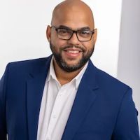 Freddy Casado Licensed Real State Agent With Douglas Elliman ico