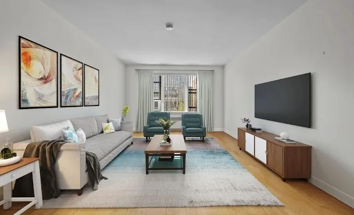 Charles Brophy, Douglas Elliman Real Estate Picture 1