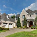 ONE OF A KIND BROKERS. / OOAKB&F, Inc.