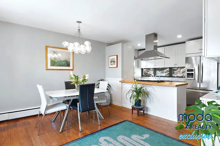 Moda Realty Picture 7