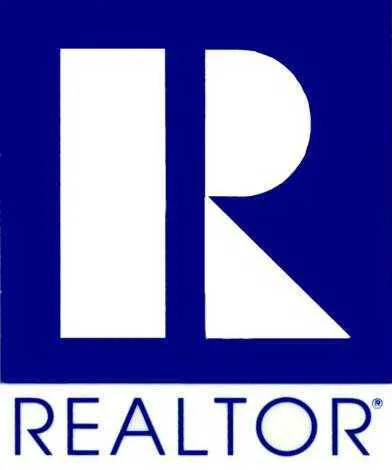 Julie Reyes Realtor Picture 1
