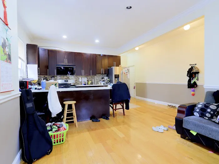 Roger The Realtor Picture 2