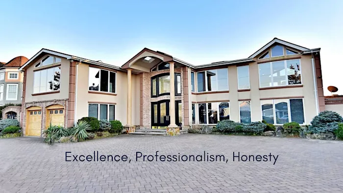 ARHOUSE Realty Picture 1