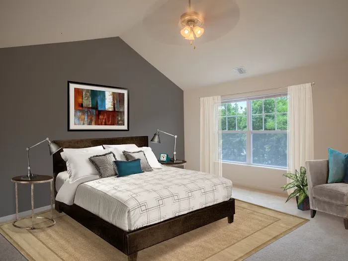 Avalon Garden City Picture 1