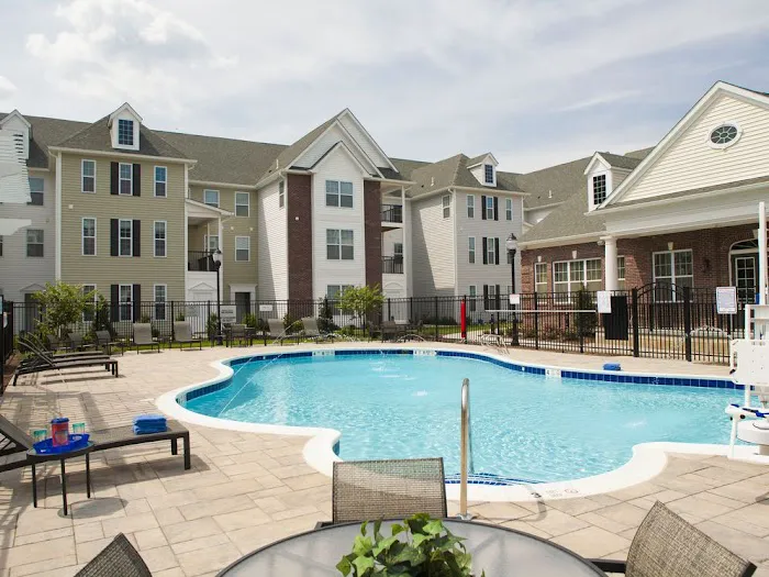 Avalon Garden City Picture 3