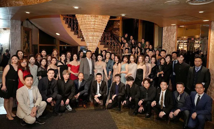 B Square Realty Picture 3