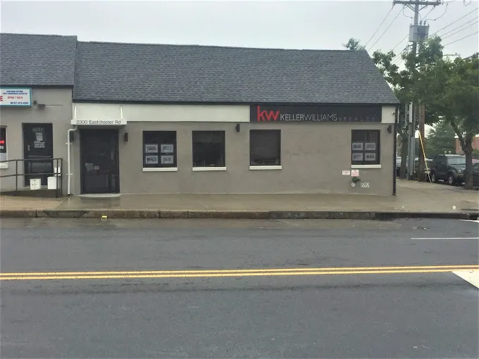 Keller Williams Realty Picture 2