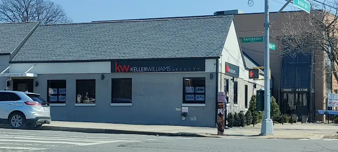 Keller Williams Realty Picture 4