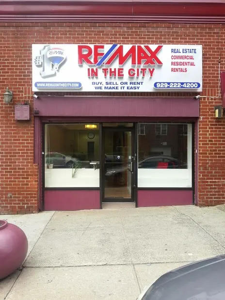 RE/MAX In the City Picture 3
