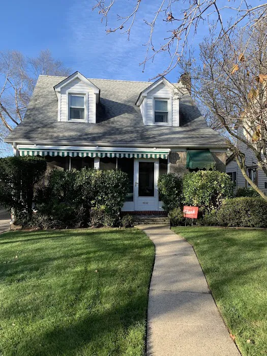Nancy Scarola Real Estate Picture 4
