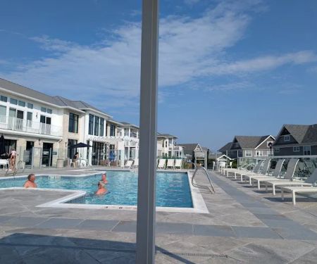 Avalon Harbor Isle