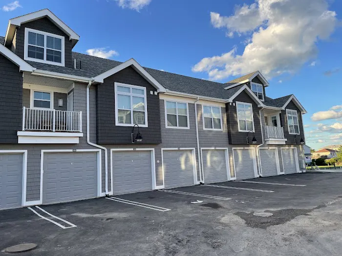 Avalon Harbor Isle Picture 8