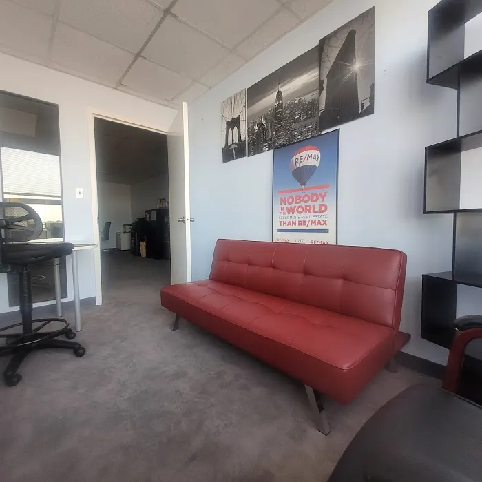 Stacy Zigman - RE/MAX City Square - Long Island and Queens Real Estate Picture 3