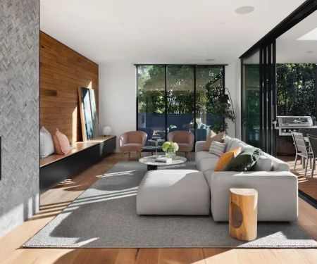 Yomayra Roble Realtor | Howard Hanna RR