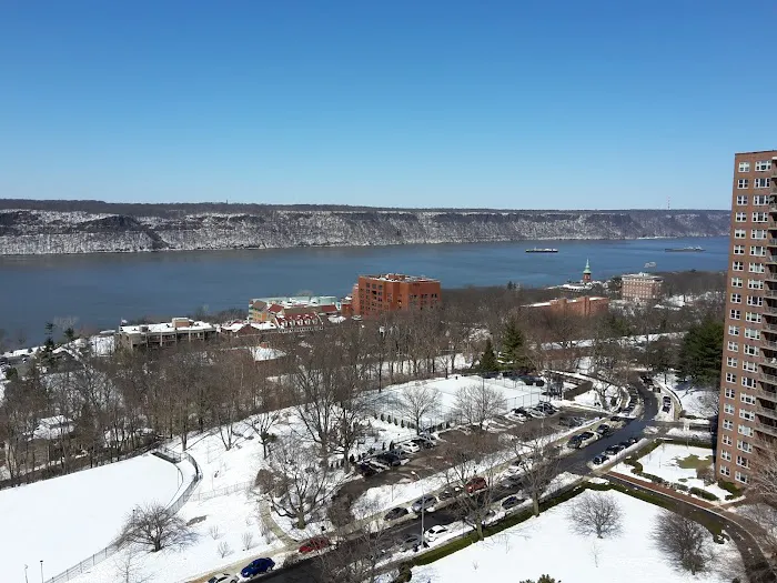 Prafit Realty Group Picture 1