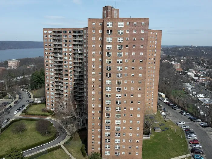 Prafit Realty Group Picture 4