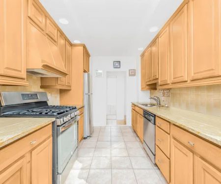 Esther Zimet - EZ Premier Realty, LLC