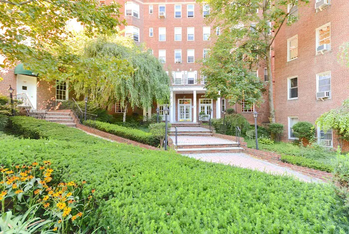 Esther Zimet - EZ Premier Realty, LLC Picture 2