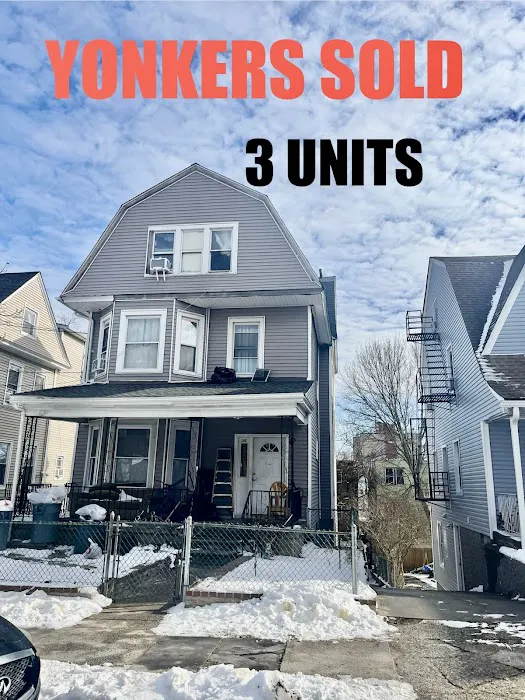 BROADWAY REAL ESTATE LLC Picture 4