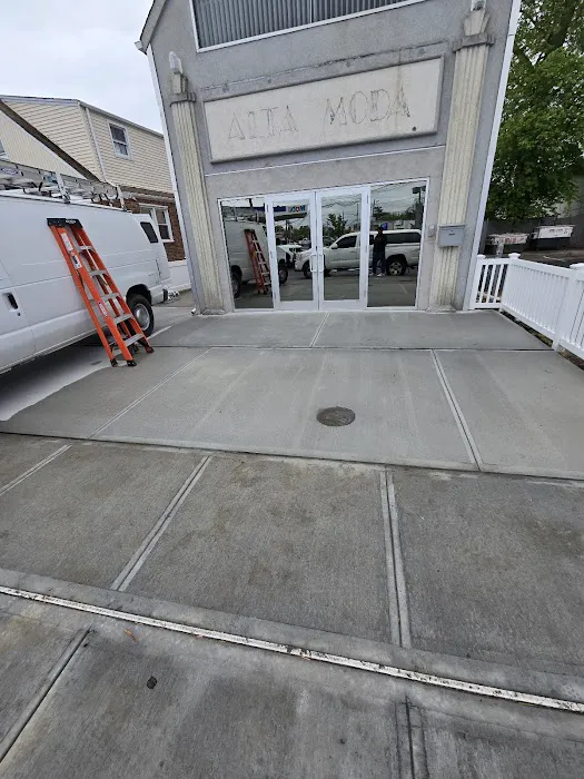 Southgate Commercial Realty Picture 1