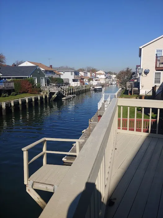 Long Island Realty Picture 1
