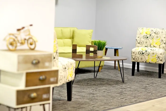 Modern Coworking & Office Space LI Picture 10