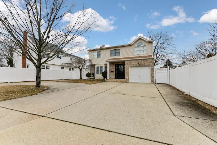 Madison Pierce Real Estate Picture 2