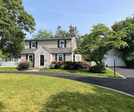 Levittown Real Estate